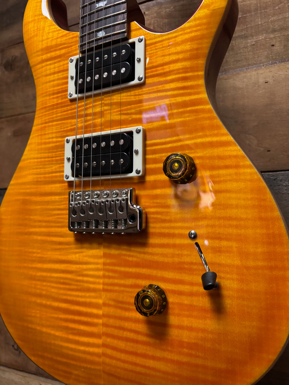 PRS SE Custom 24 Vintage Yellow w/bag