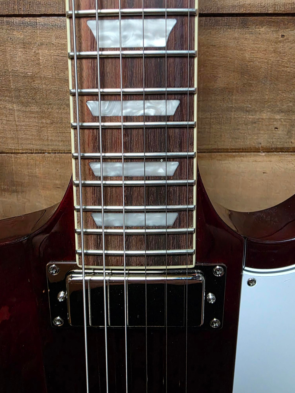 Epiphone Firebird - Wine Red w/ Gig Bag