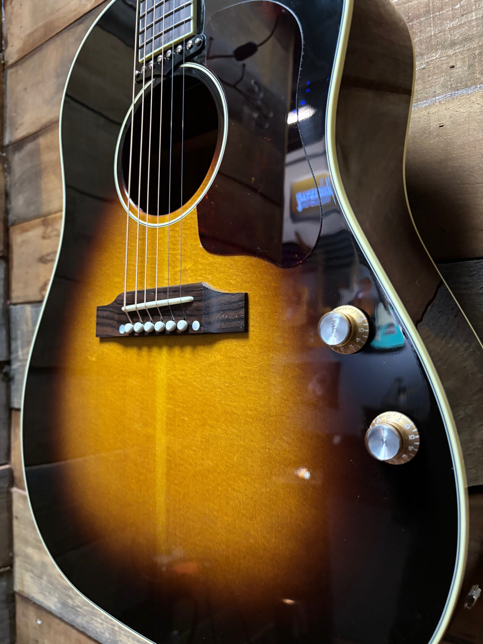 Gibson J-160E Original Vintage Sunburst w/case