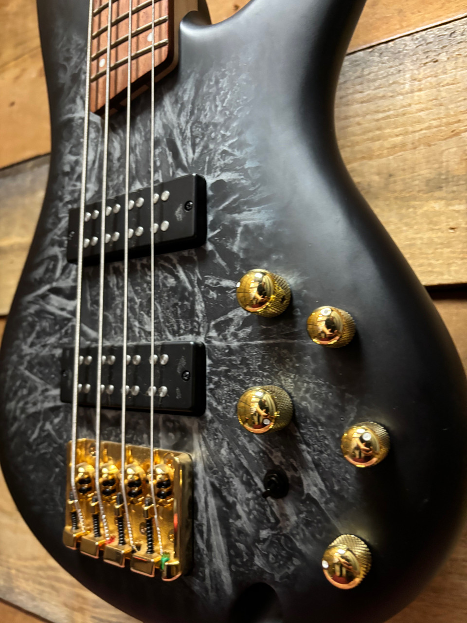 Ibanez SR300 メタリックブラック ソフトケース・付属品付き Pre-owned Ibanez SR300EDX Black Ice Frozen Matte