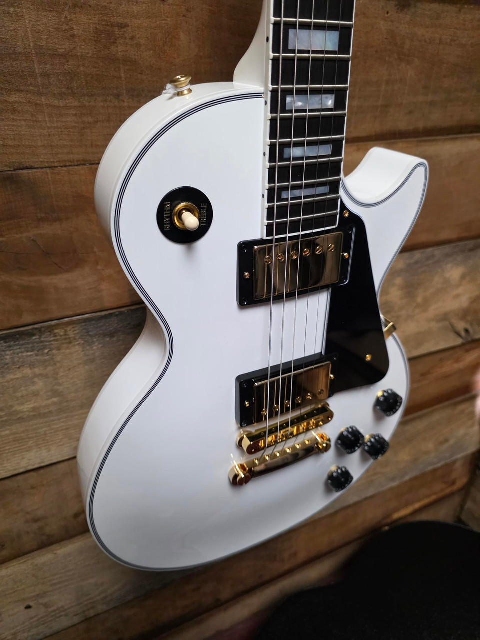 Gibson Custom Les Paul Custom Electric Guitar - Alpine White