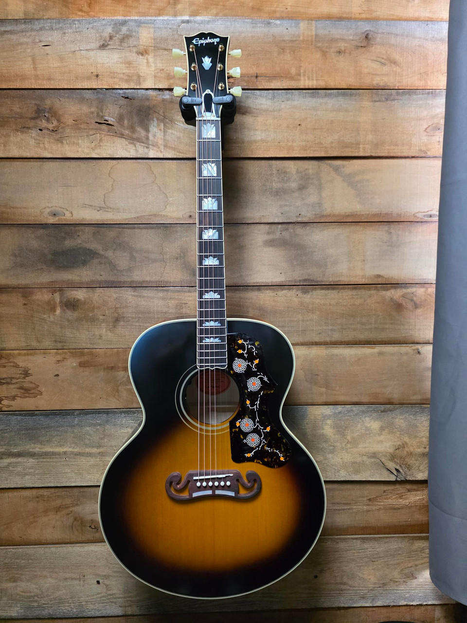 Epiphone Inspired by Gibson Custom 1957 SJ-200 Reissue Acoustic