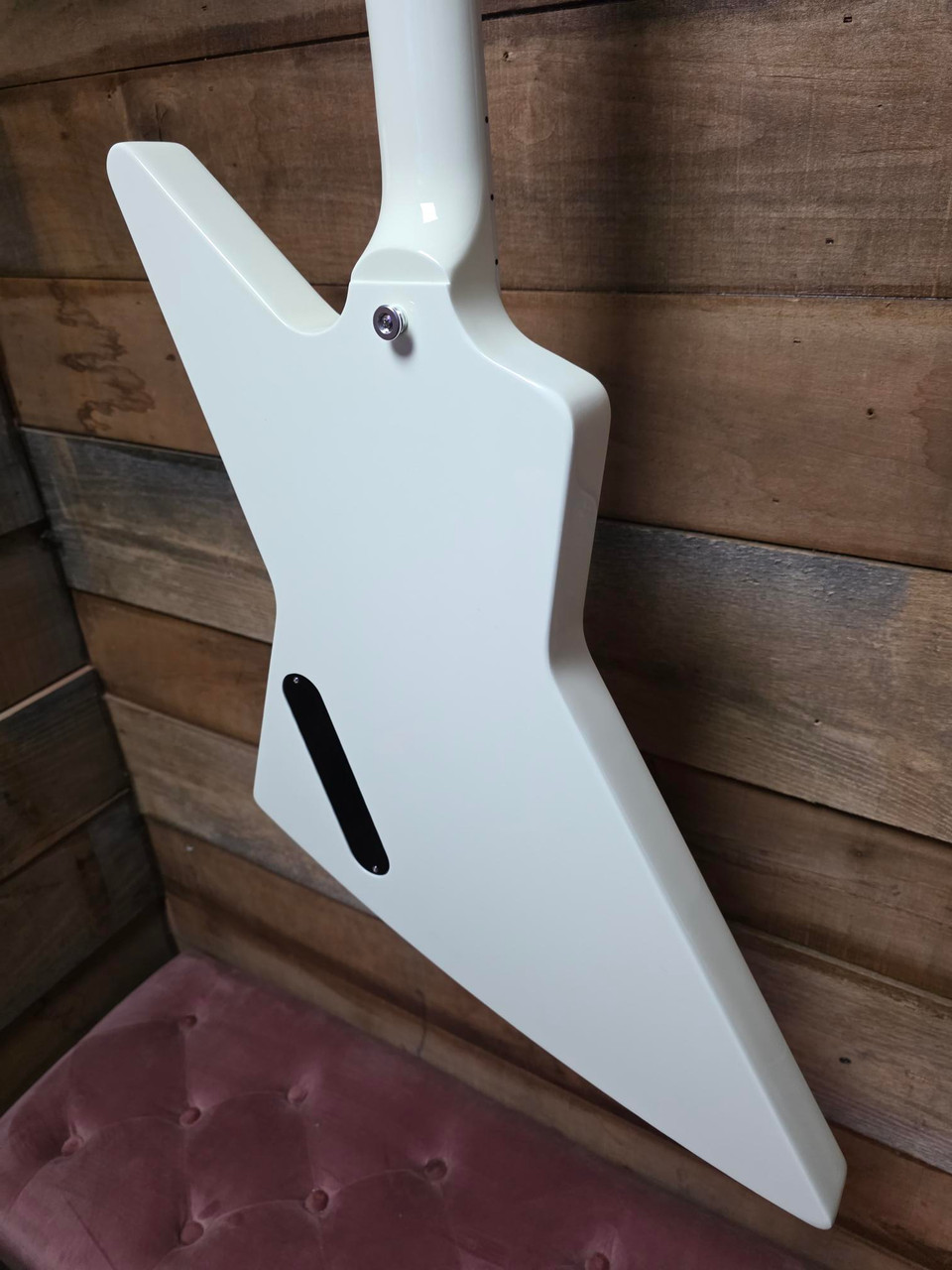 Gibson USA 70's Explorer - Classic White w/Case