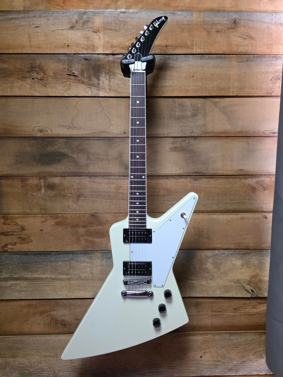 Gibson USA 70's Explorer - Classic White w/Case