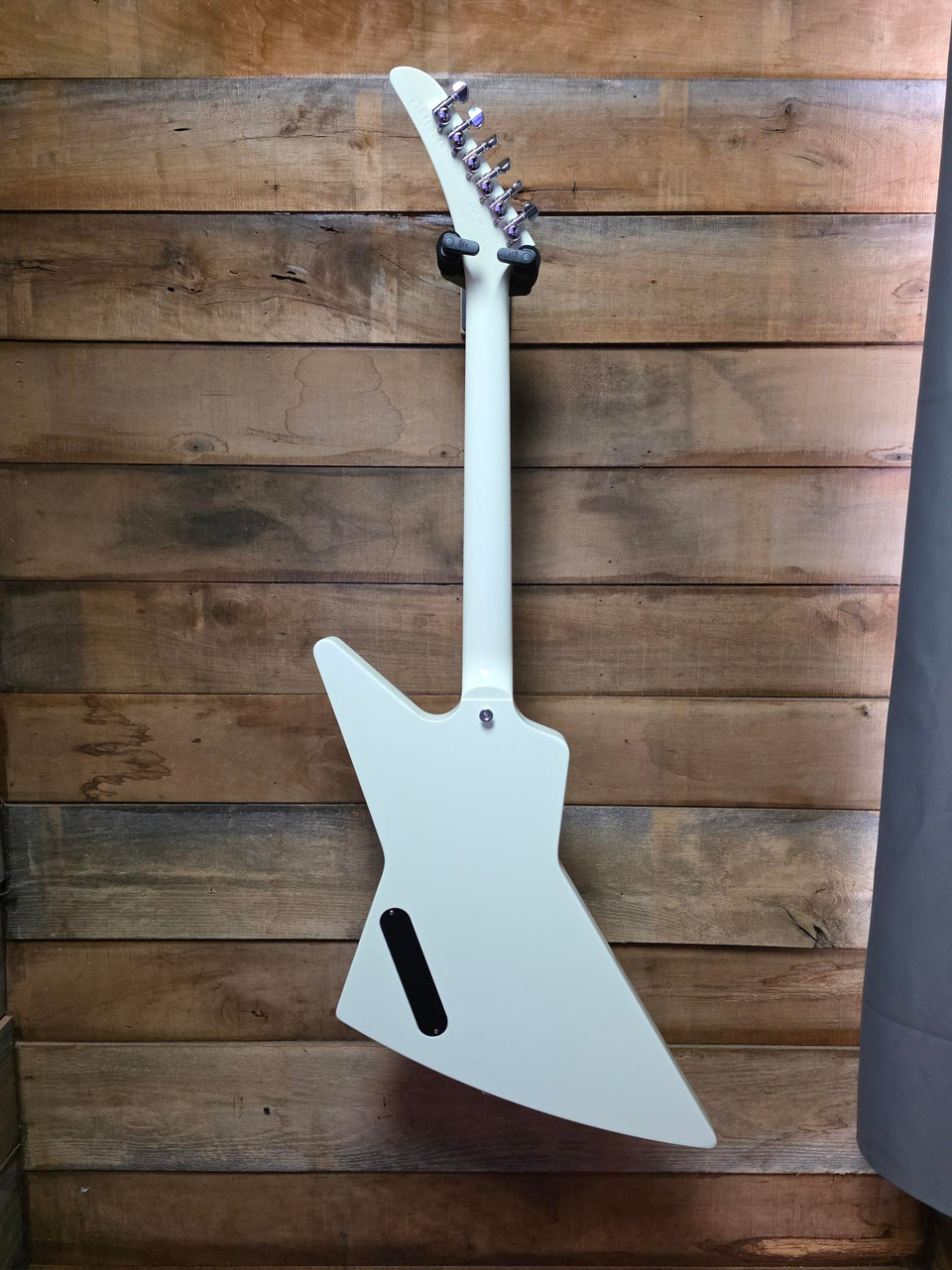 Gibson USA 70's Explorer - Classic White w/Case Gibson USA 70's Explorer - Classic White w/Case