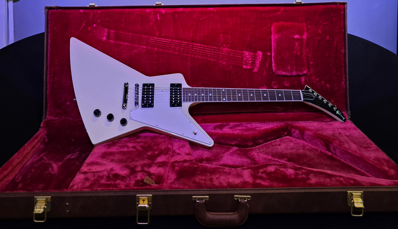 Gibson USA 70's Explorer - Classic White w/Case