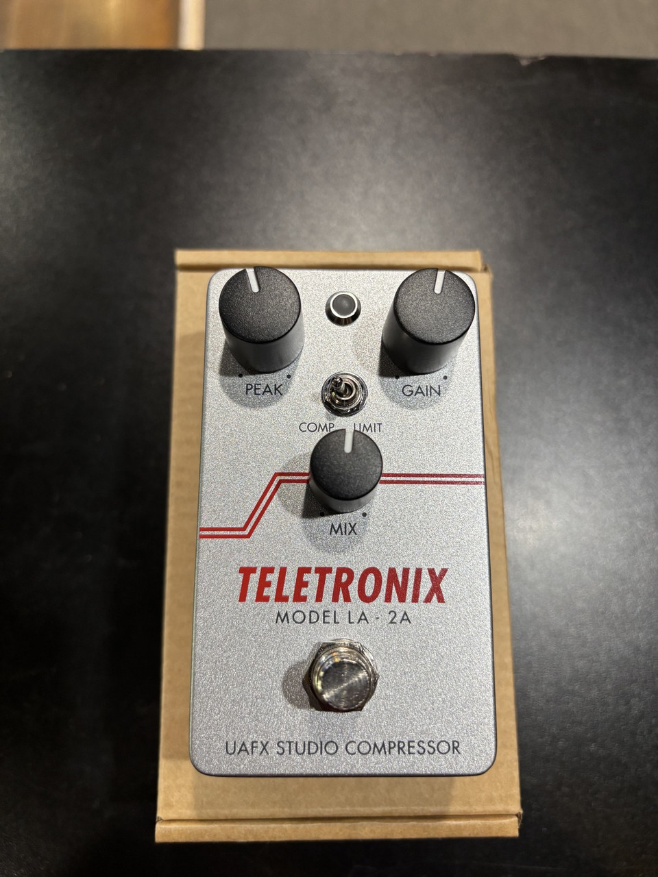Universal Audio Teletronix LA-2A Studio Compressor