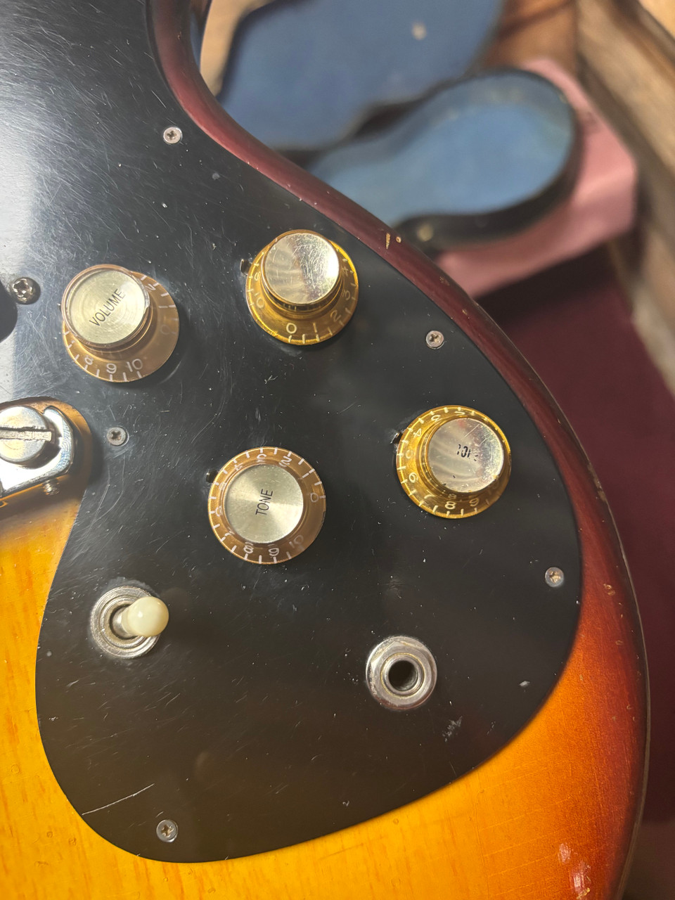 1960 Gibson Melody Maker Singlecut Tobacco Sunburst w/case