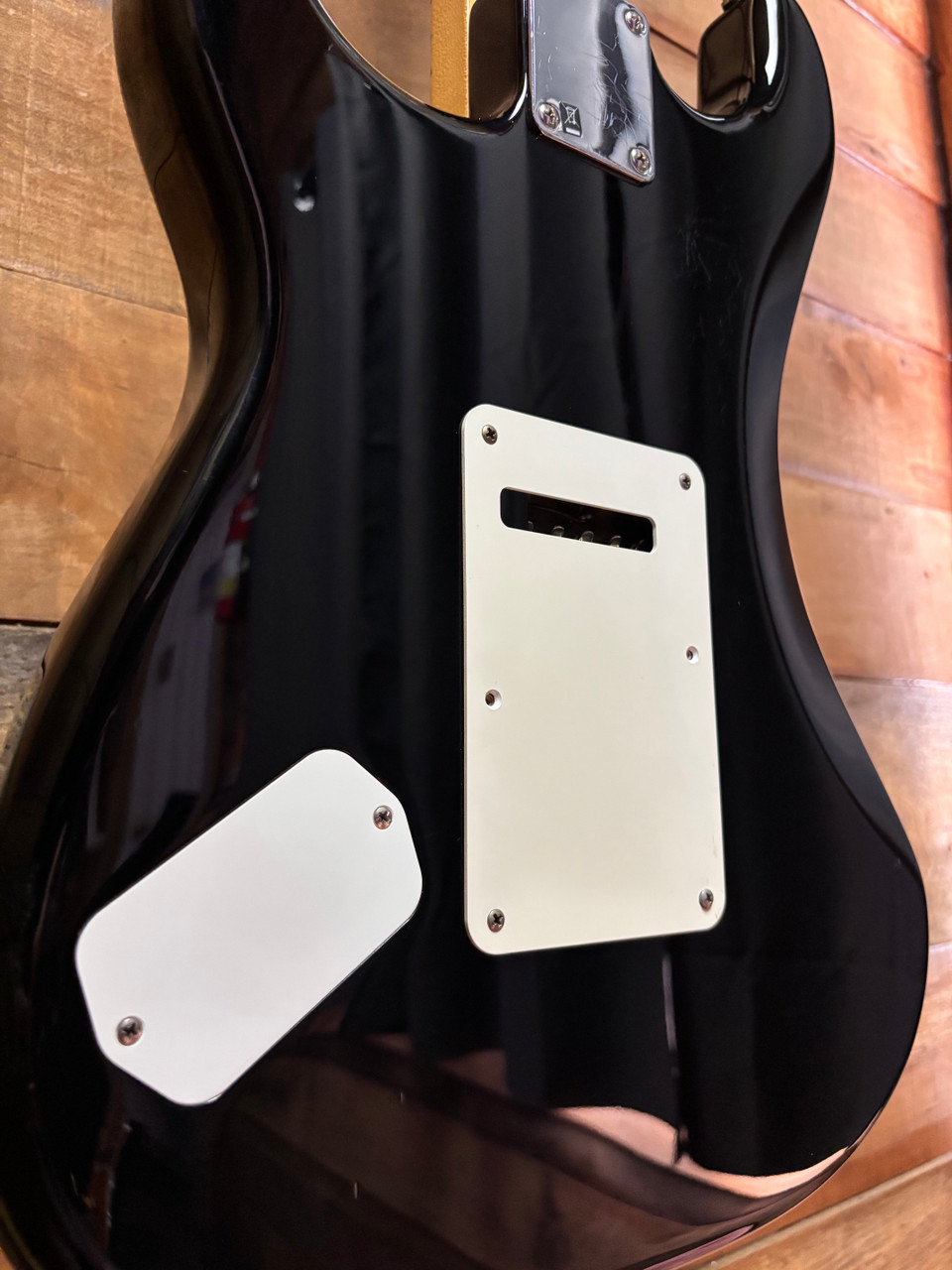 2012 Fender Roland GC-1 Strat Black w/GR55 & bag