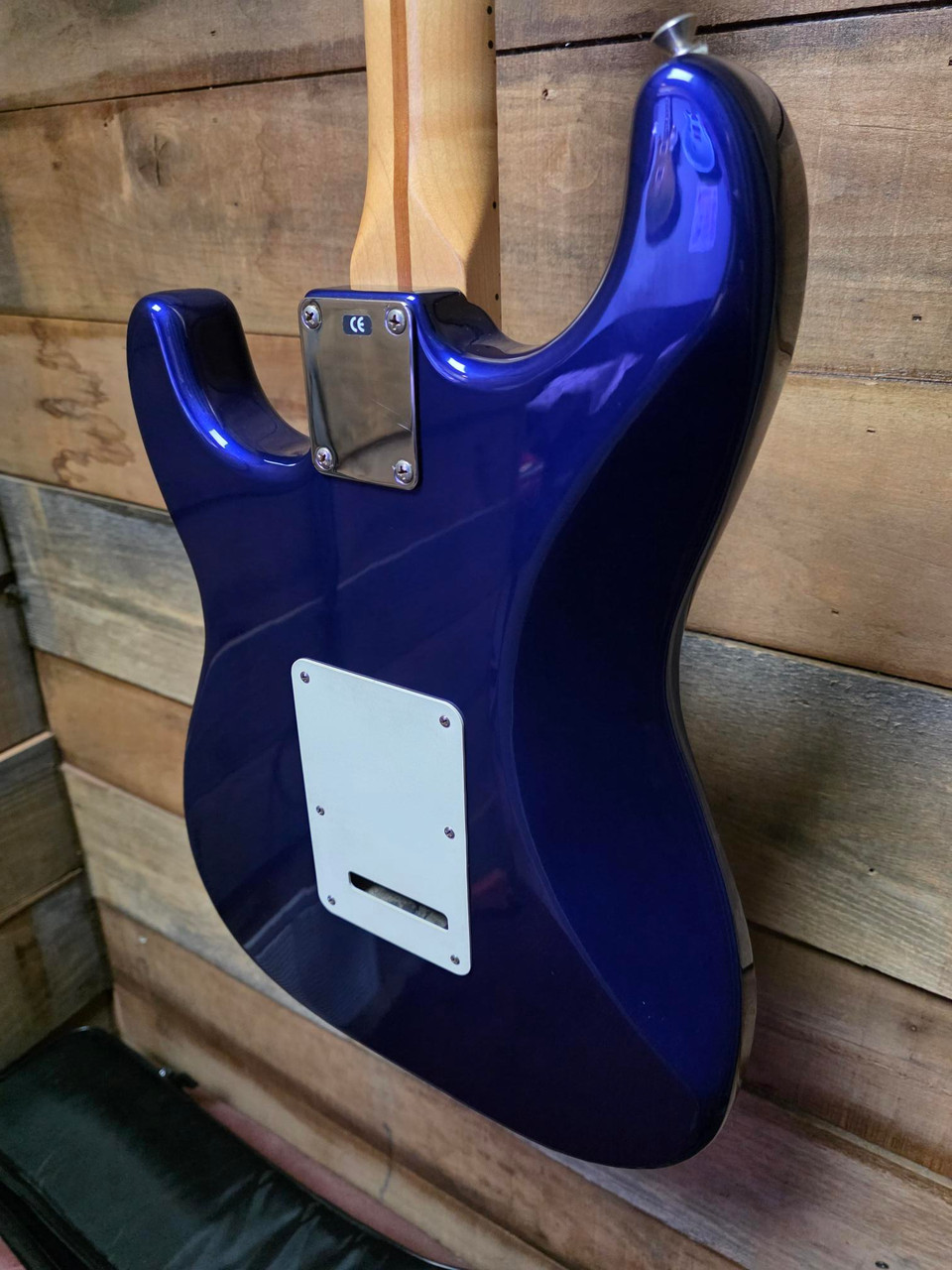 2001 Fender Standard Stratocaster SSS MN - Midnight Blue