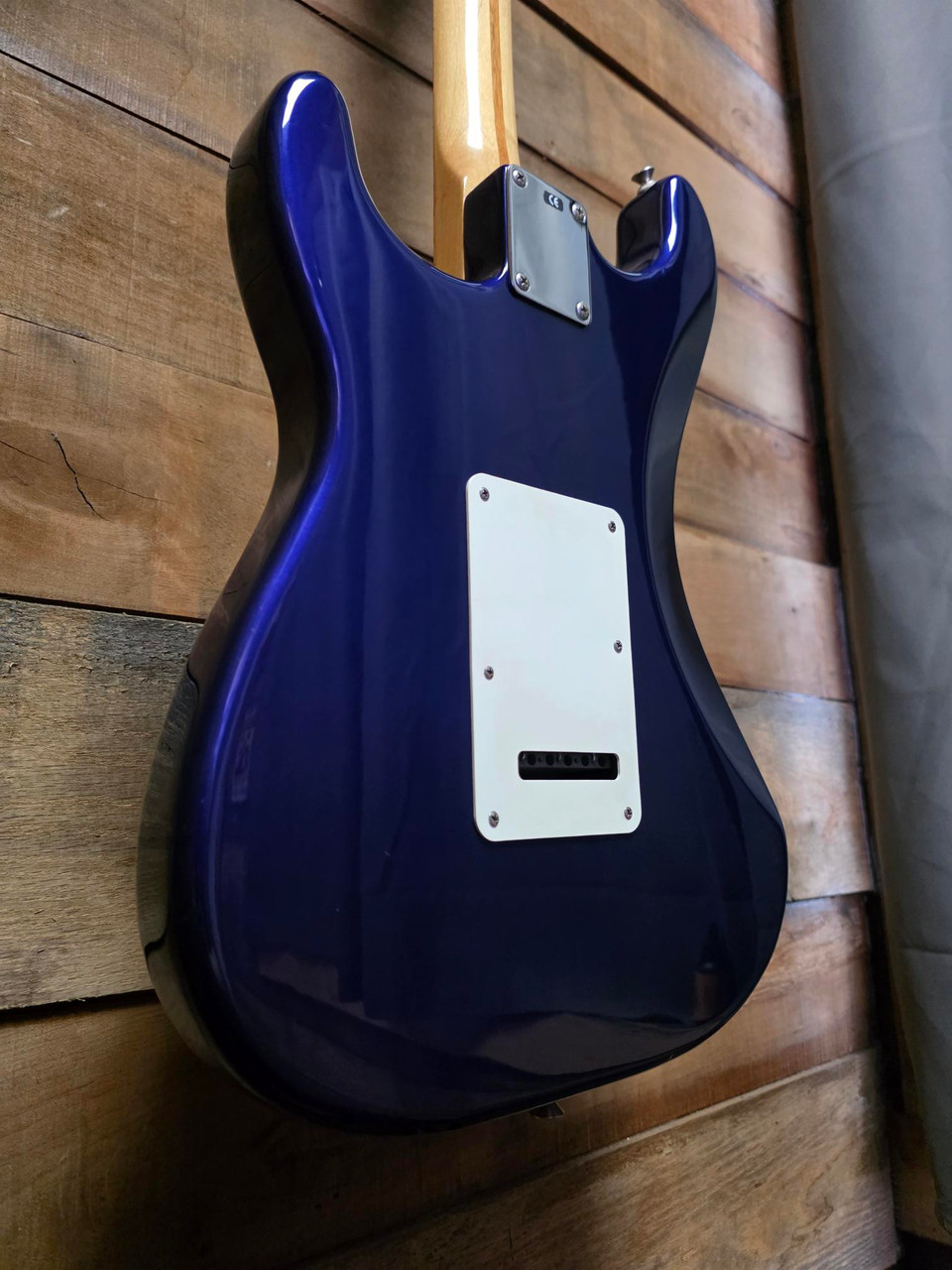 2001 Fender Standard Stratocaster SSS MN - Midnight Blue