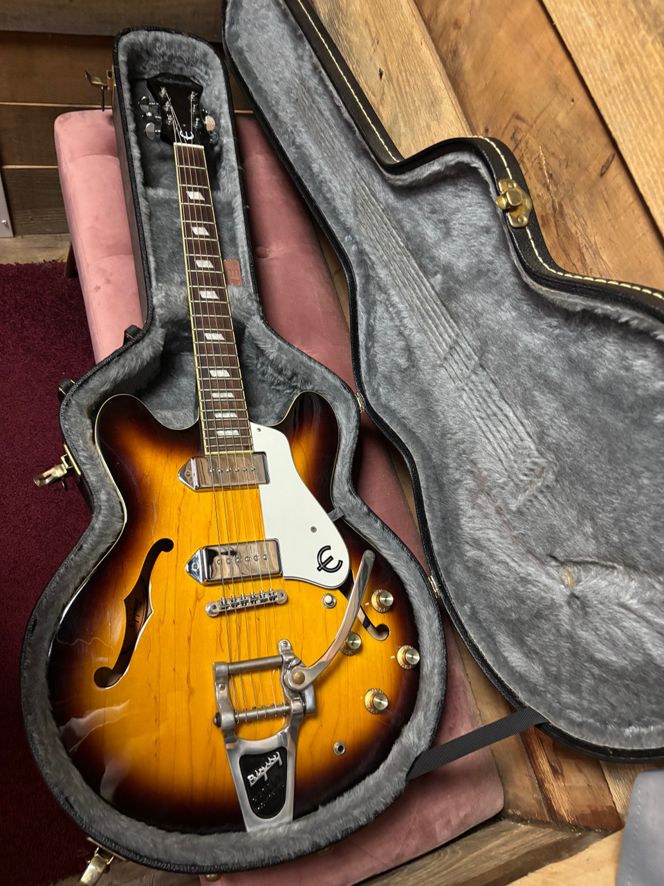 2005 Epiphone Casino Vintage Sunburst w/case