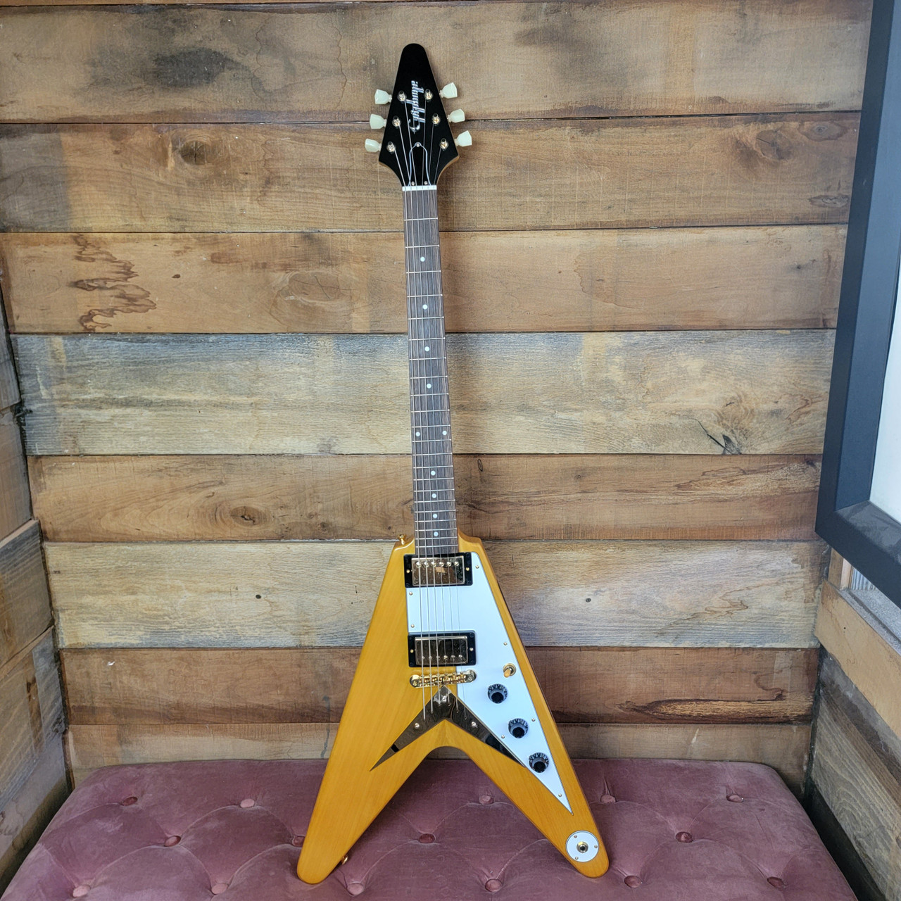 Epiphone 1958 Korina Flying V - Aged Natural - Moms Music