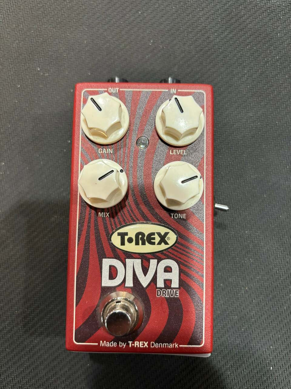 T-Rex Diva Drive - Moms Music