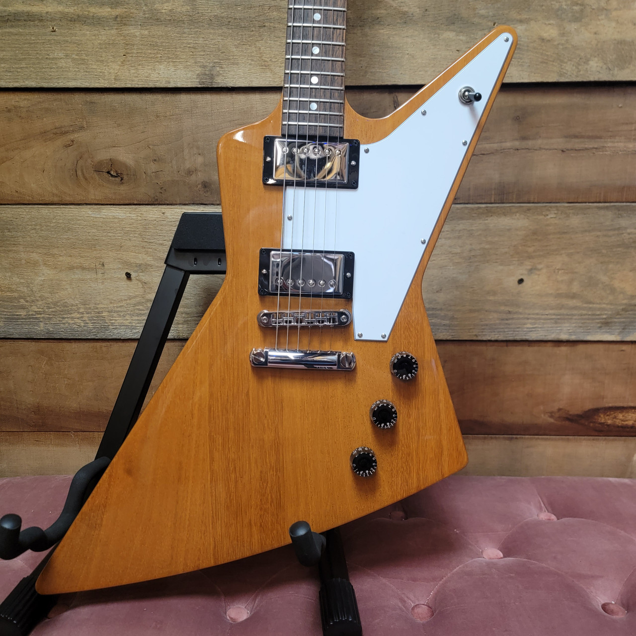 Gibson USA Explorer - Antique Natural w/ Hardshell Case