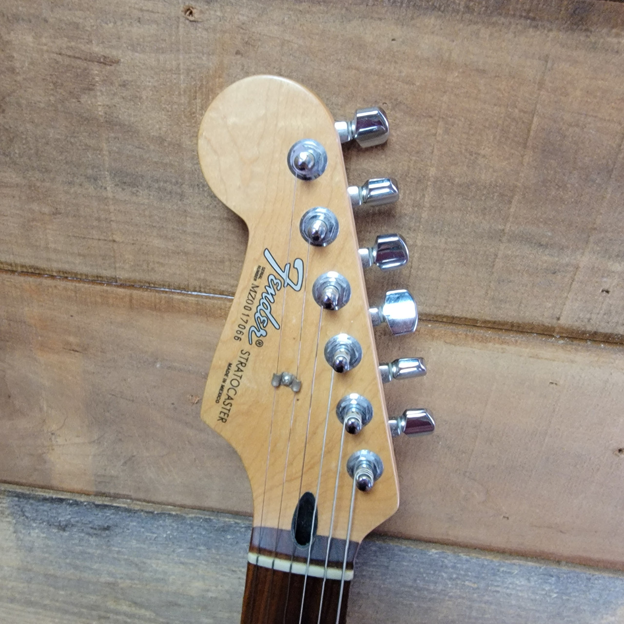 Fender Mexico Standard Stratocaster レフティ - エレキギター