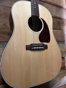 Gibson J-45 Standard Natural Greatest Hits Limited Edition w/case Gibson J-45 Standard Natural Greatest Hits Limited Edition w/case