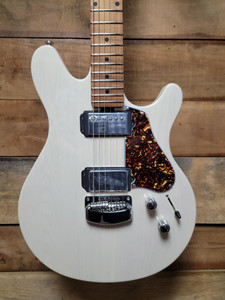 Ernie Ball Music Man James Valentine Signature Guitar - Trans Buttermilk w/ Case Ernie Ball Music Man James Valentine Signature Guitar - Trans Buttermilk w/ Case
