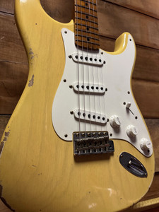 Fender Custom Shop LTD Edition 50's Dual Mag II Relic Strat Aged Blonde w/case Fender Custom Shop LTD Edition 50's Dual Mag II Relic Strat Aged Blonde w/case