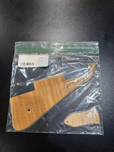 Pre-owned Maple Led Paul Pickguard and Truss Rod Cover Pre-owned Maple Led Paul Pickguard and Truss Rod Cover