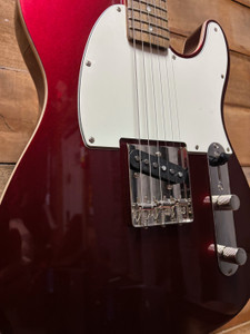 Squier Classic Vibe Custom Candy Apple Red