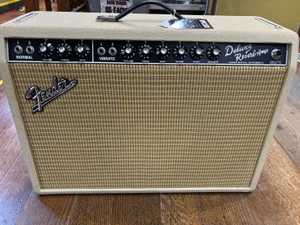 Pre-owned Fender Limited Edition 65 Deluxe Reverb Reissue Blonde w/cover