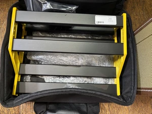 NUX Small Bumblebee Pedalboard w/bag