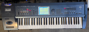 KORG Triton Extreme 61-Key Music Workstation Synthesizer (Pre-Owned)