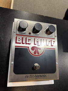 Electro Harmonix Big Muff Pi Fuzz