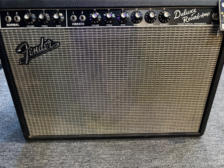2012 fender Deluxe Reverb w/fs