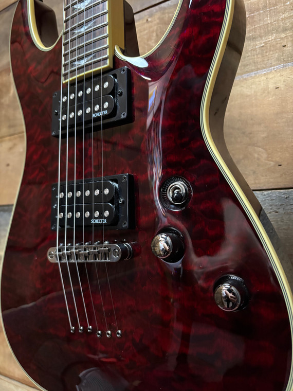 Pre-owned Schecter Omen Extreme 6 Black Cherry w/bag