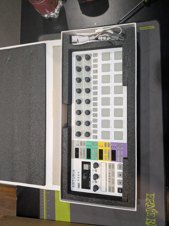(Pre-Owned) Arturia Beatstep Pro MIDI Controller
