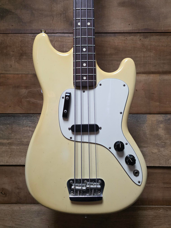 Mid 70's Fender USA MusicMaster Bass (Pre-Owned) - Olympic White w/ Case