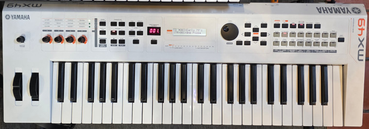 Yamaha MX49 Music Synthesizer (Pre-Owned) - White