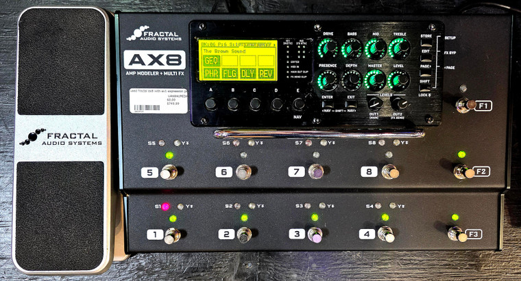 Fractal AX-8 Amp Modeler Multi-Effects Unit w/ EV1 EXP Pedal (Pre-Owned)
