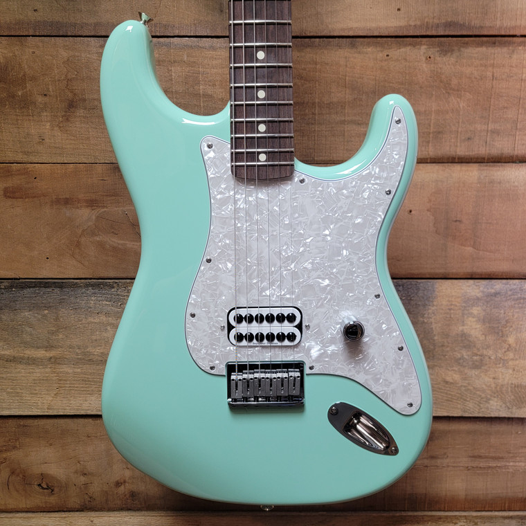 Fender Tom DeLonge SIgnature Stratocaster - Surf Green w/ Gig Bag