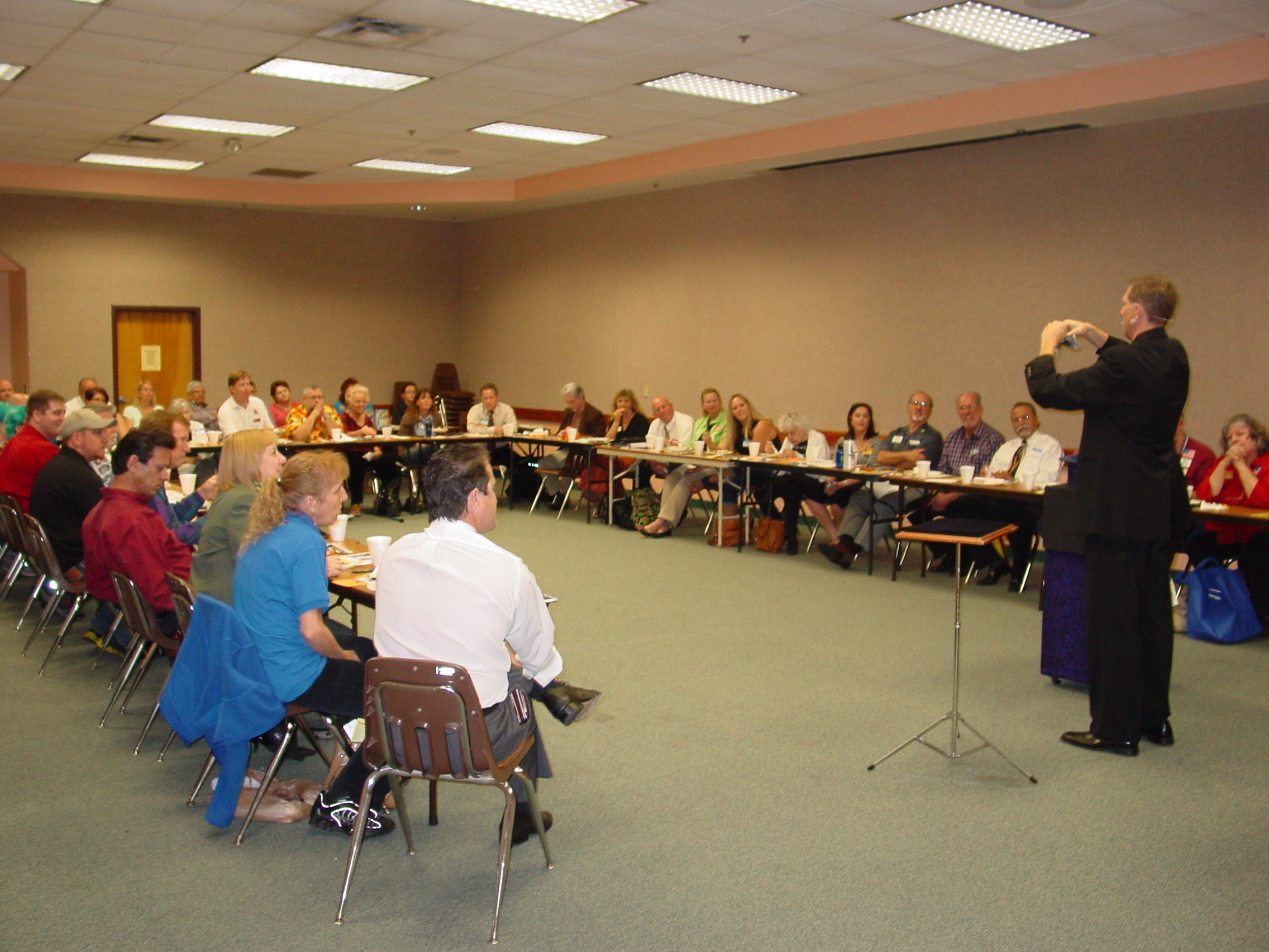 lecture-83000.jpg