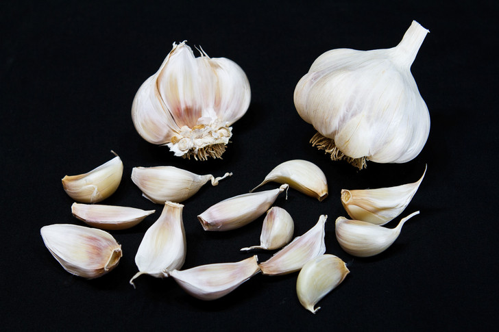 IDAHO SILVER- Spring ORGANIC GARLIC SEED
