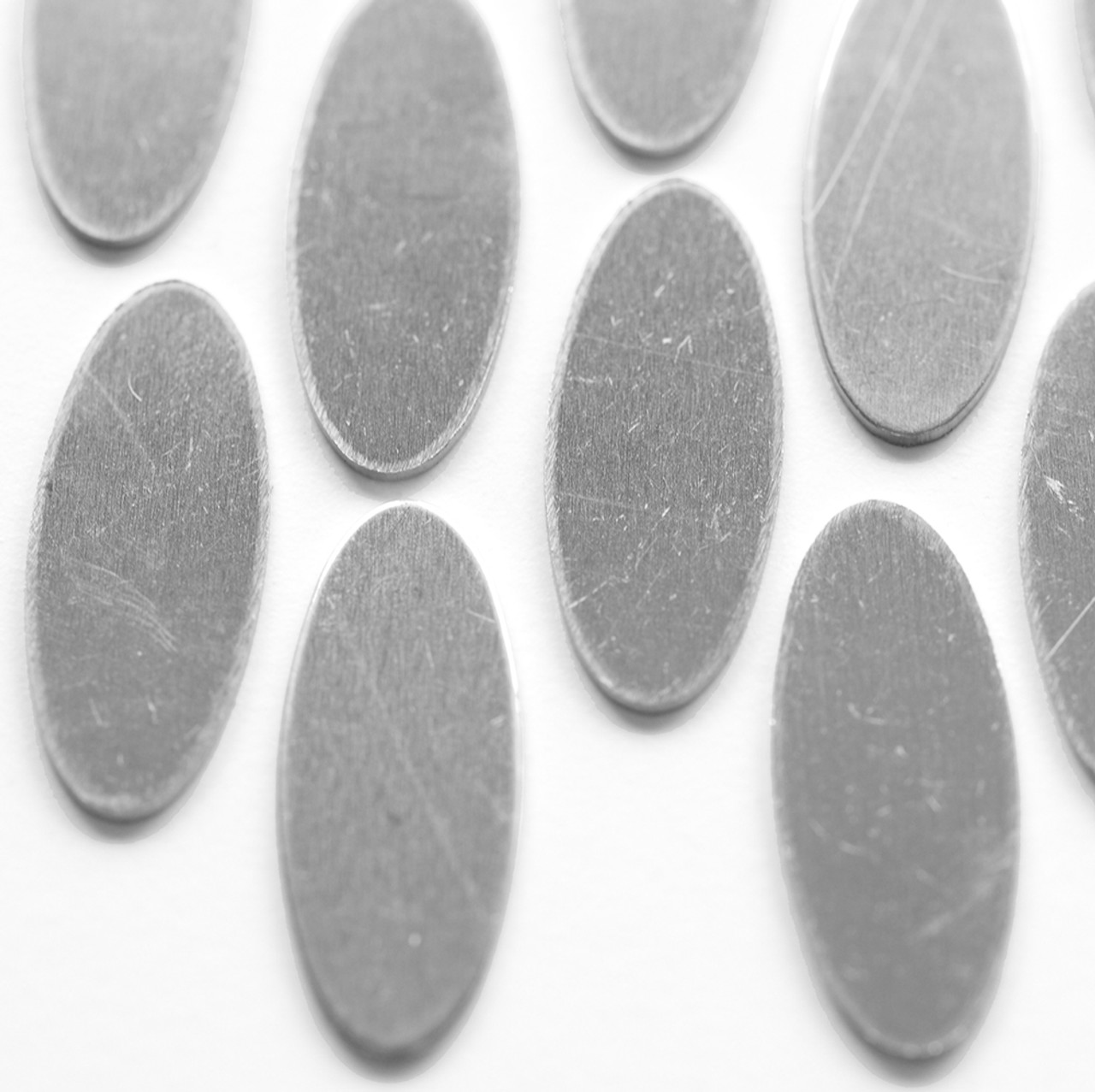 Aluminium oval tag for jewellery and other crafts