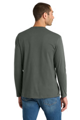 District Very Important Tee Long Sleeve. DT6200
