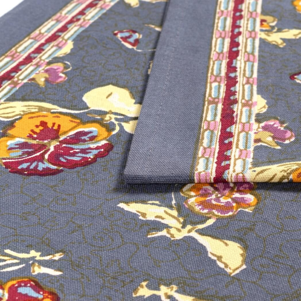 Couleur Nature Pansy Red/Grey Table Runner - Thumbnail 3