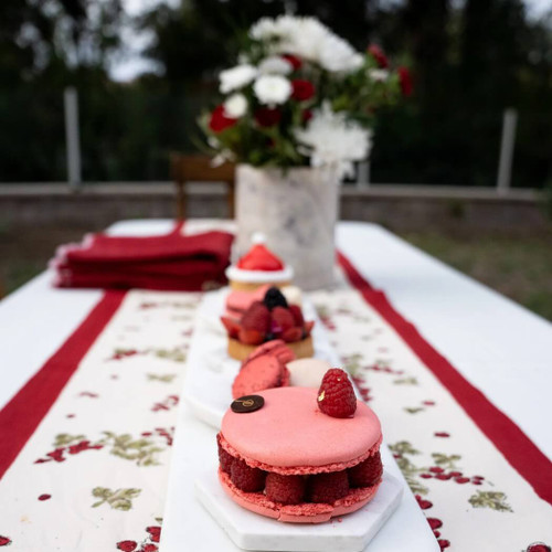 Couleur Nature Gooseberry Table Runner - 16 x 90 Inches
