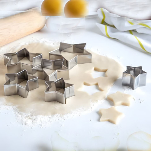 Fox Run Stainless Steel Cookie Cutters, Stars, 6-Piece Set Fox Run Stainless Steel Cookie Cutters, Stars, 6-Piece Set