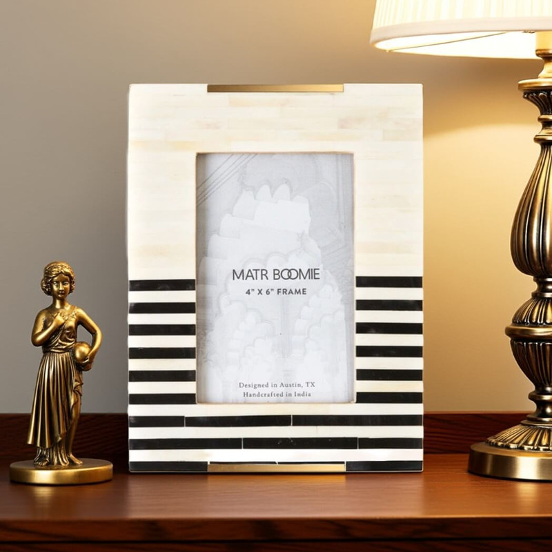 Matr Boomie Mukhendu Stripe 4x6 Black White Picture Frame - Carved Bone