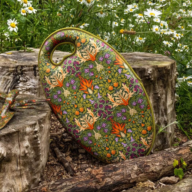 Robert Frederick Garden Kneeler Orange Grove William Morris, Snakeshead Green