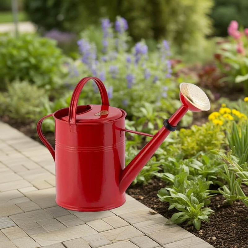 Plint Watering Can, 9 Liter Red