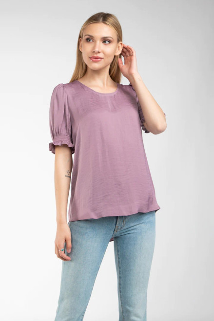 CREW NECK SHORT SLEEVE BLOUSE WITH PIPPING DETAIL