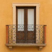 Italian Wrought Iron Balcony Railing – Design Guide