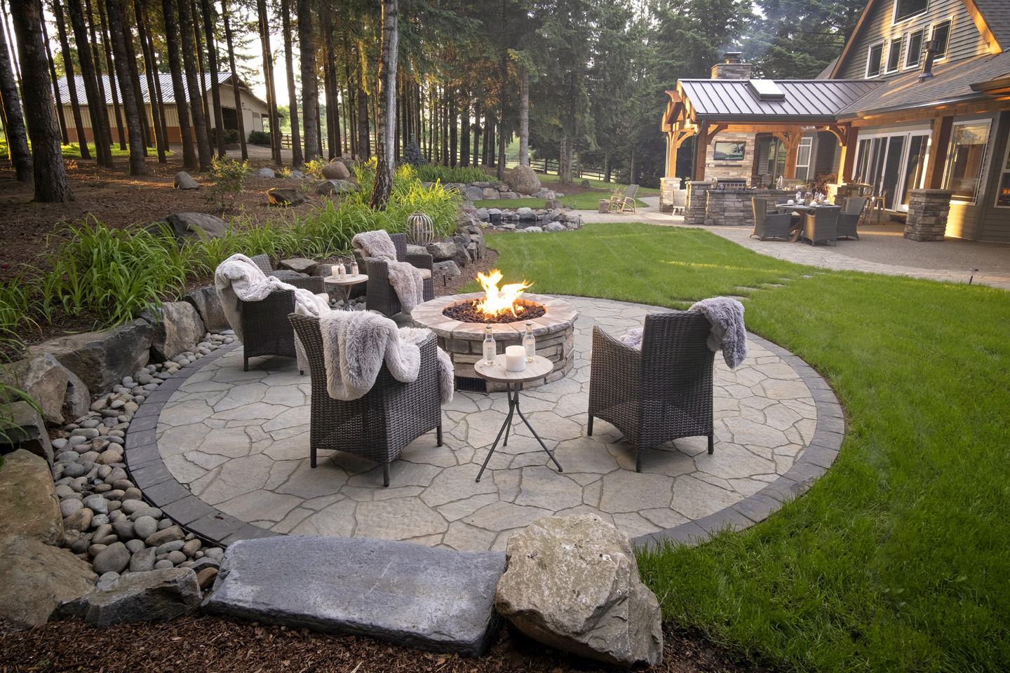 Seasonal Sensations: Backyard Renovation Ideas for All-Year-Round ...