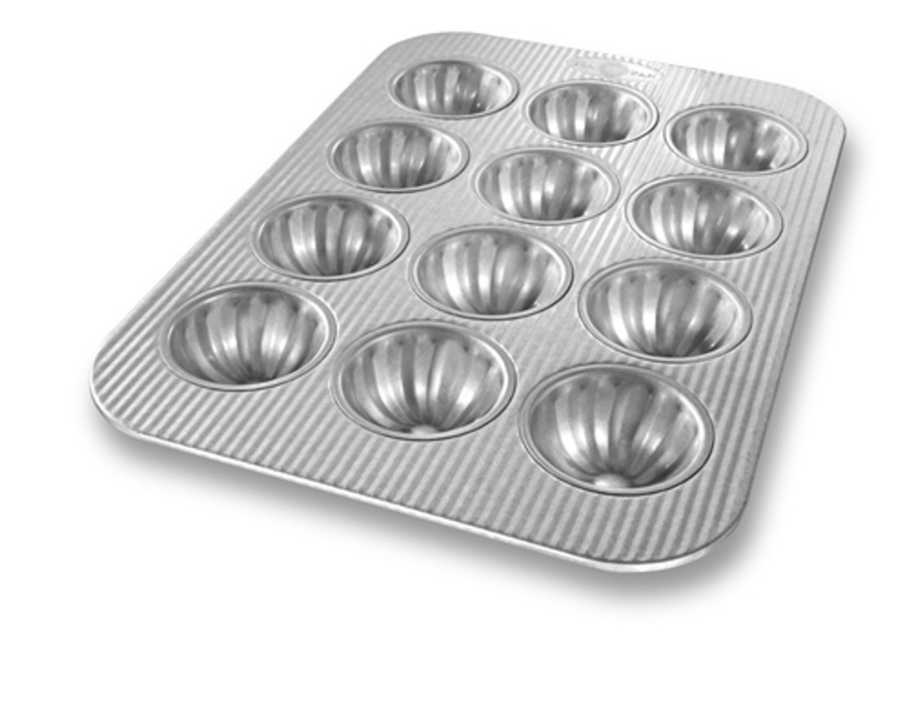 https://cdn11.bigcommerce.com/s-e0xlh4avpe/images/stencil/1280x1280/products/112068/148234/usa-pan-mini-fluted-cupcake-pan-12-cup-22__20926.1650942404.jpg?c=1